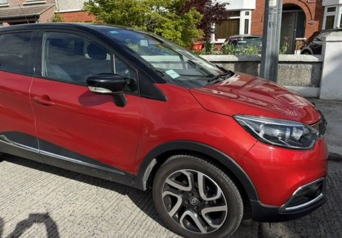Renault Captur Signature - Low mileage NCT Aug 27 - Image 4