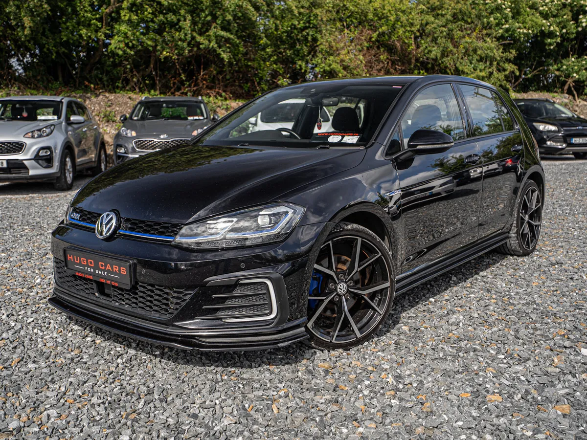 2018 VW Golf GTE 1.4 Hybrid/High spec/Warranty - Image 4