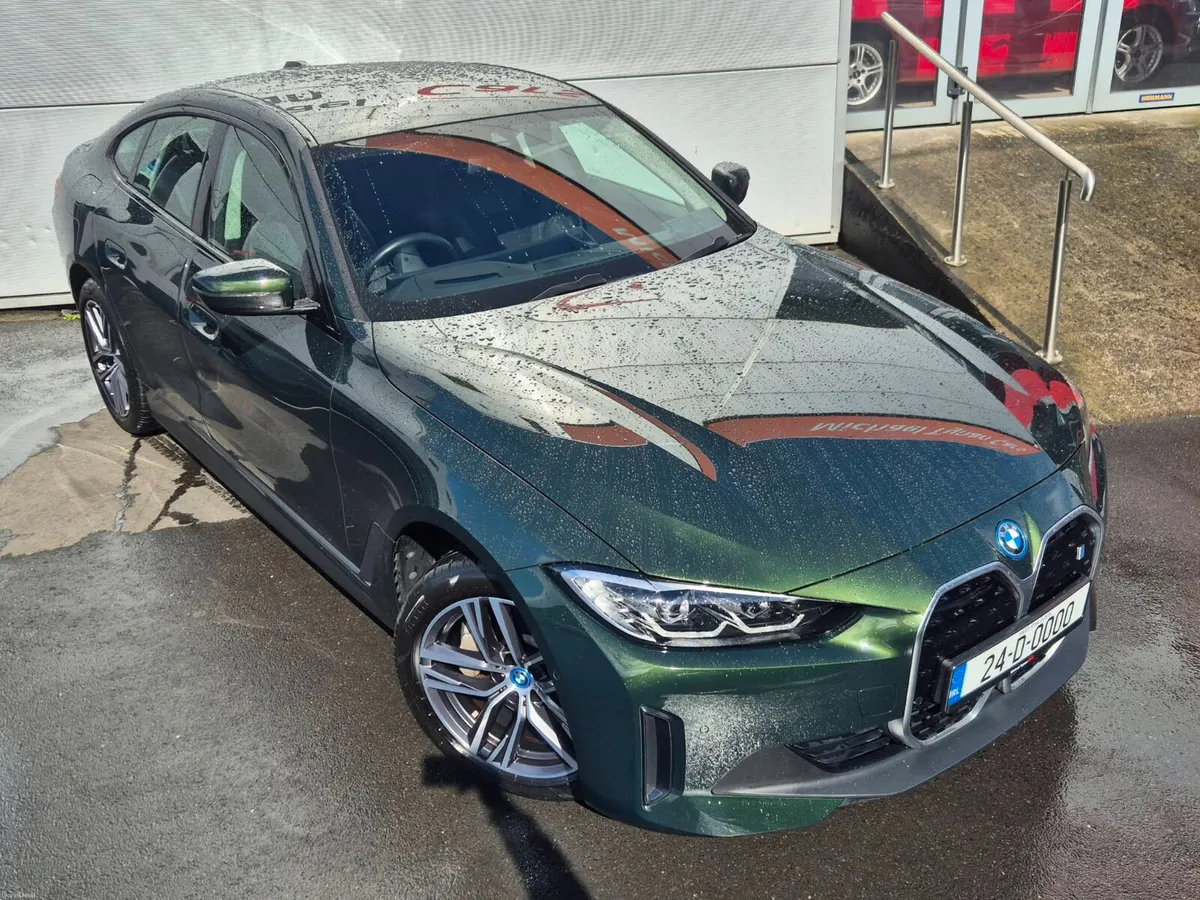 2024 BMW i4 Sport eDrive 35, Tech Pack, 18" Alloys - Image 3