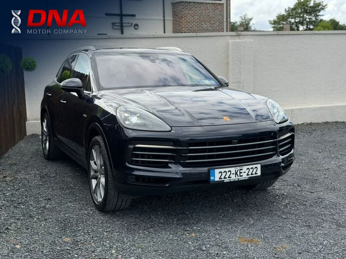 Porsche Cayenne V6 E-HYBRID - FULL PORSCHE HISTORY - Image 1
