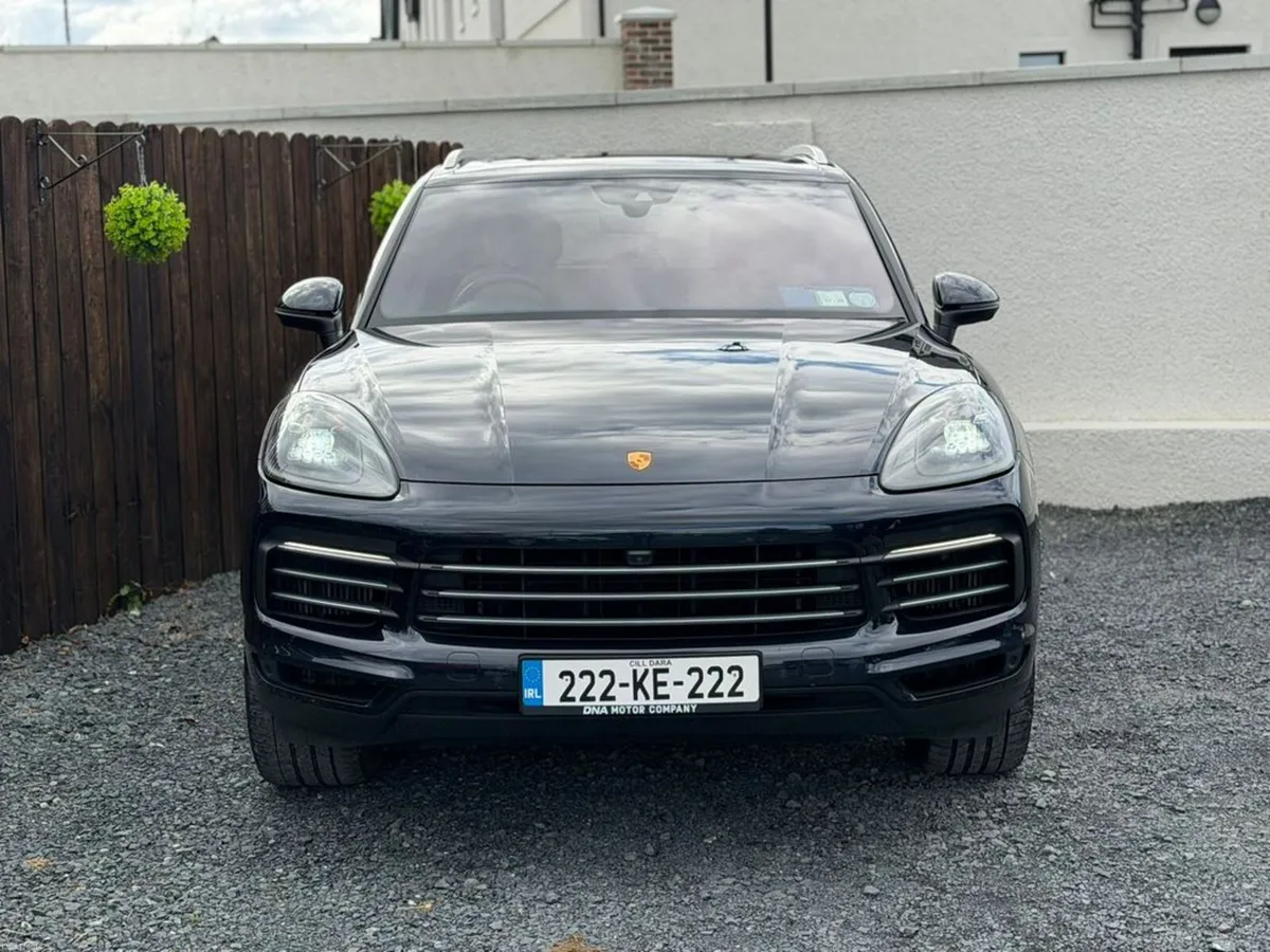 Porsche Cayenne V6 E-HYBRID - FULL PORSCHE HISTORY - Image 2