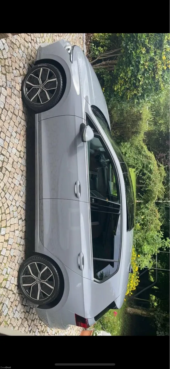 Edition 50 Volkswagen Golf - Image 2