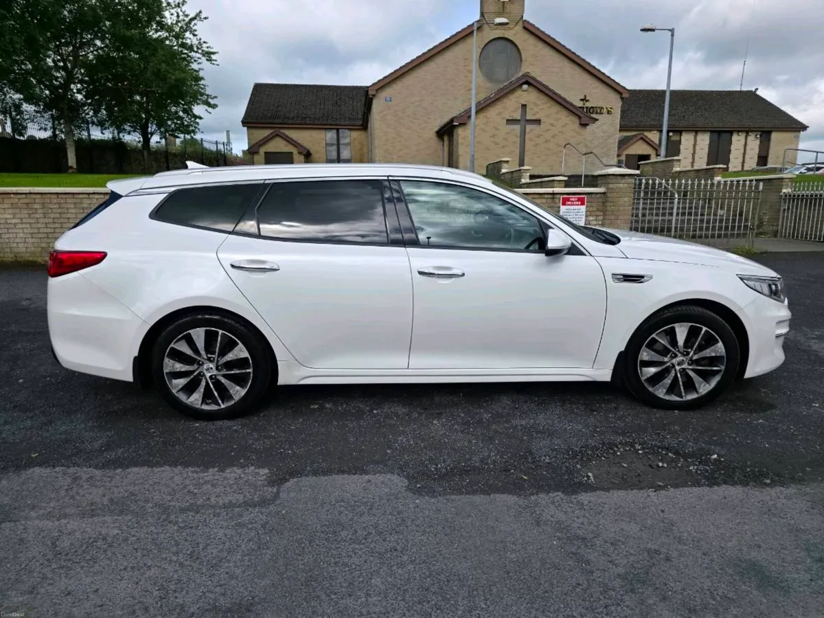 Kia Optima Estate 1.7 CRDI - Image 2