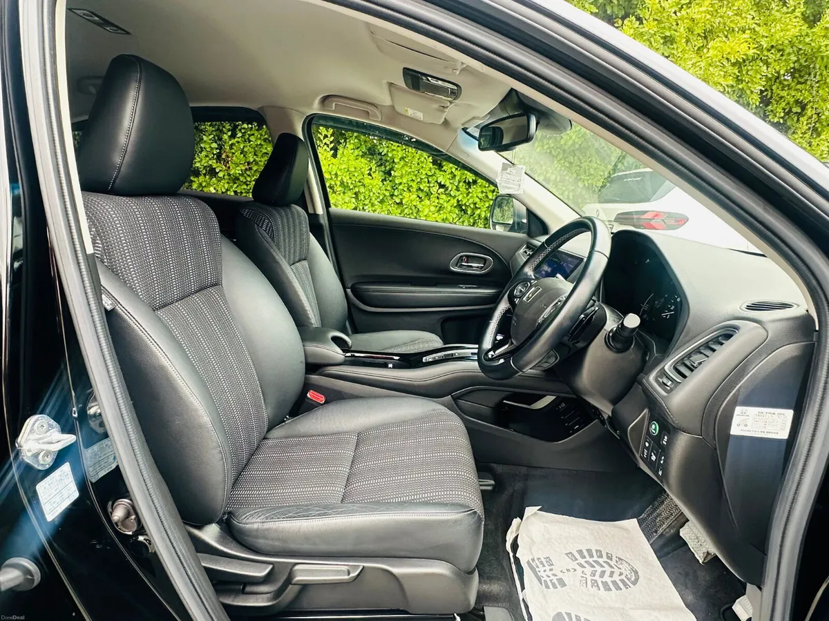 Honda Vezel 2018 1.5 Hybrid Auto 39000 KM ONLY - Image 4