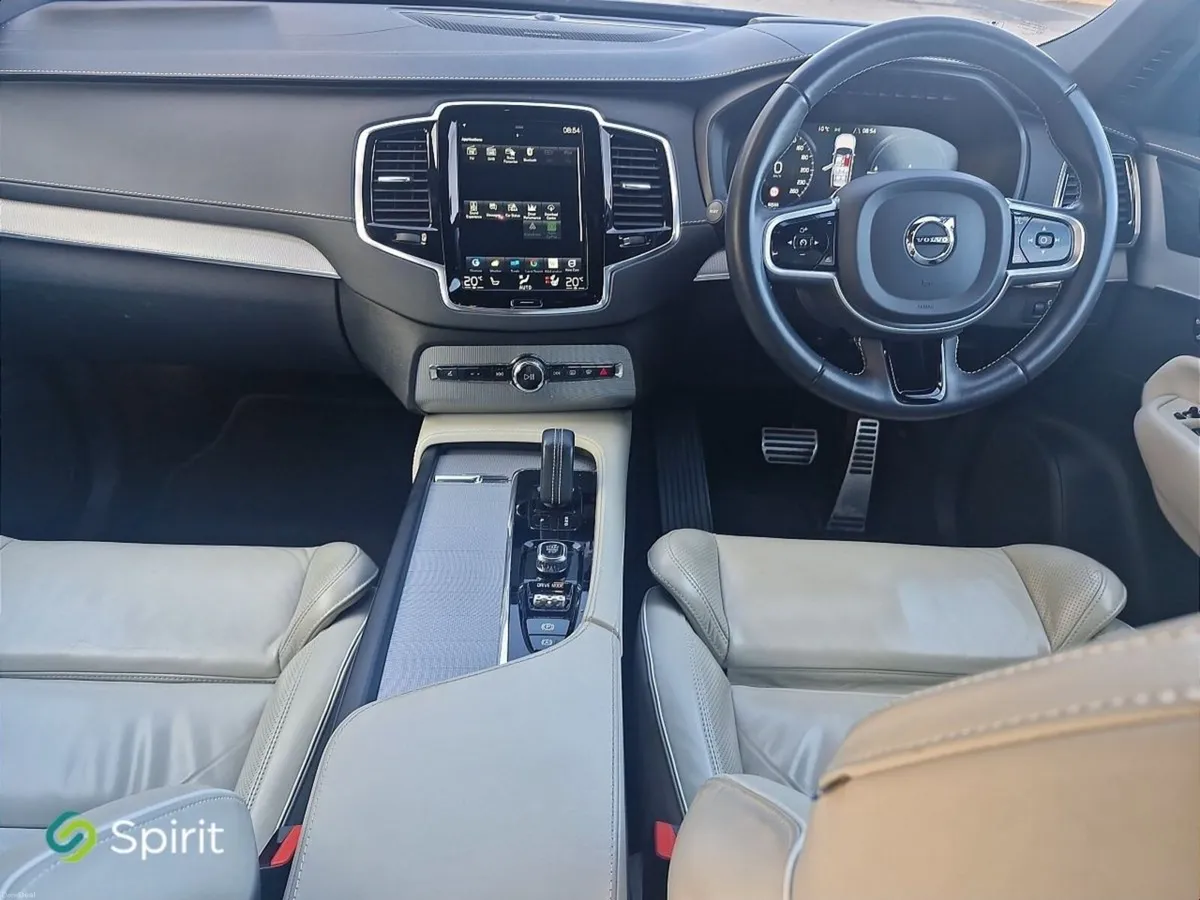 Volvo XC90 T8 R-Design Pro Plug In Hybrid - Image 4