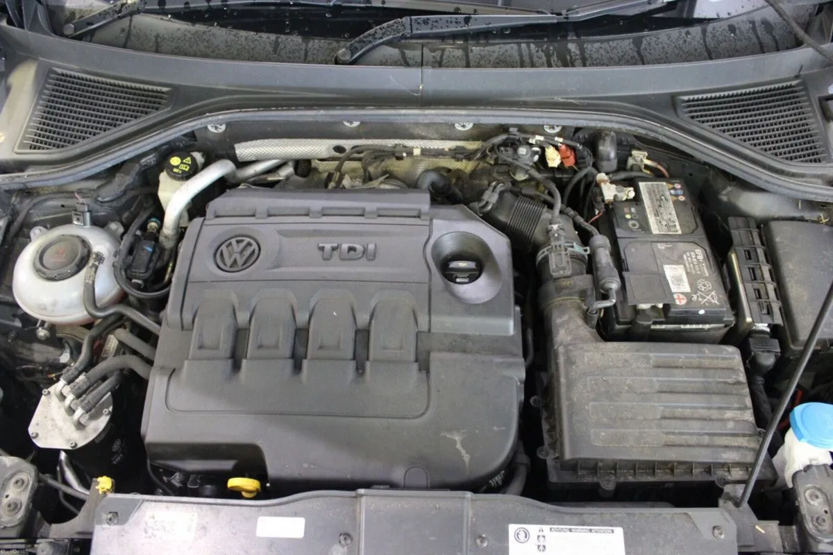 Volkswagen T-Roc 1.6 TDI 115bhp Design - TENDER 1 - Image 4
