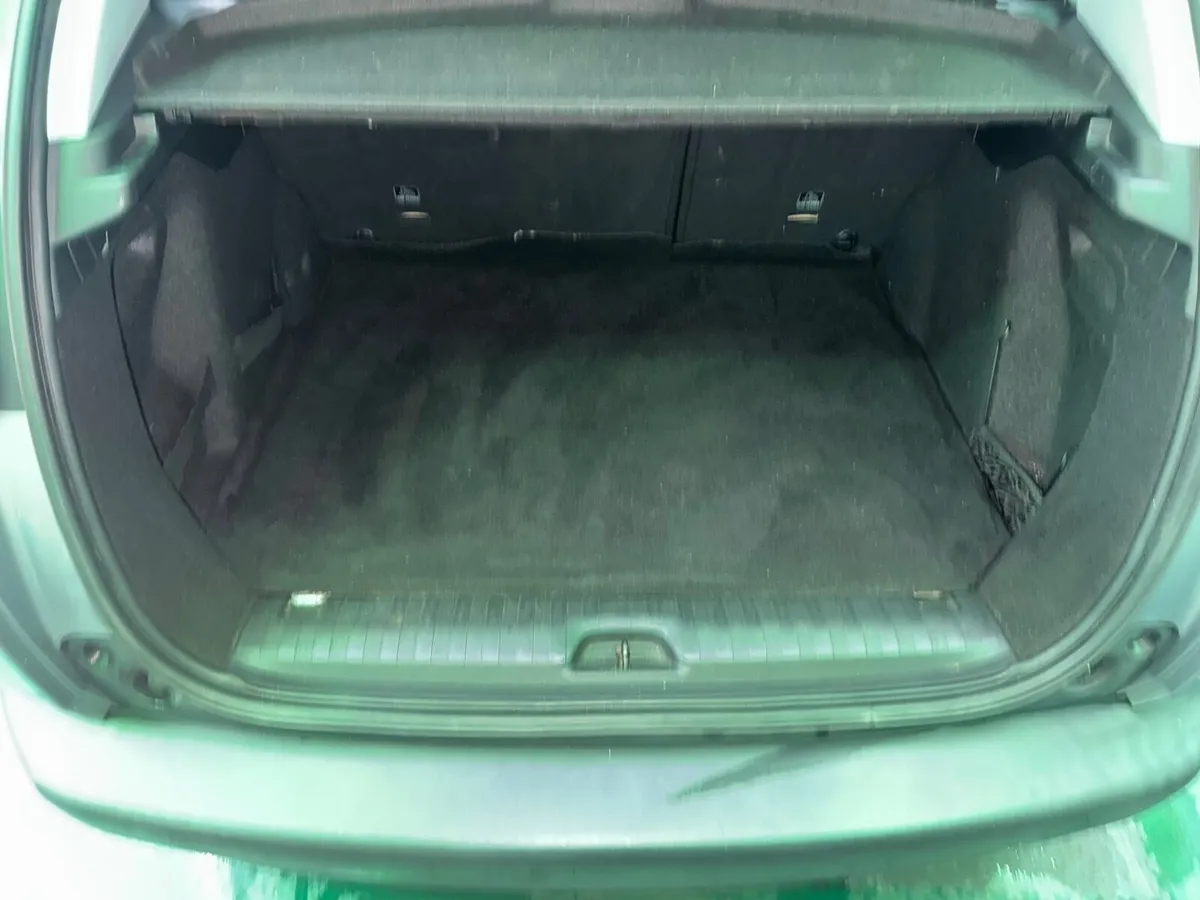 Peugeot 2008 2017 - Image 2