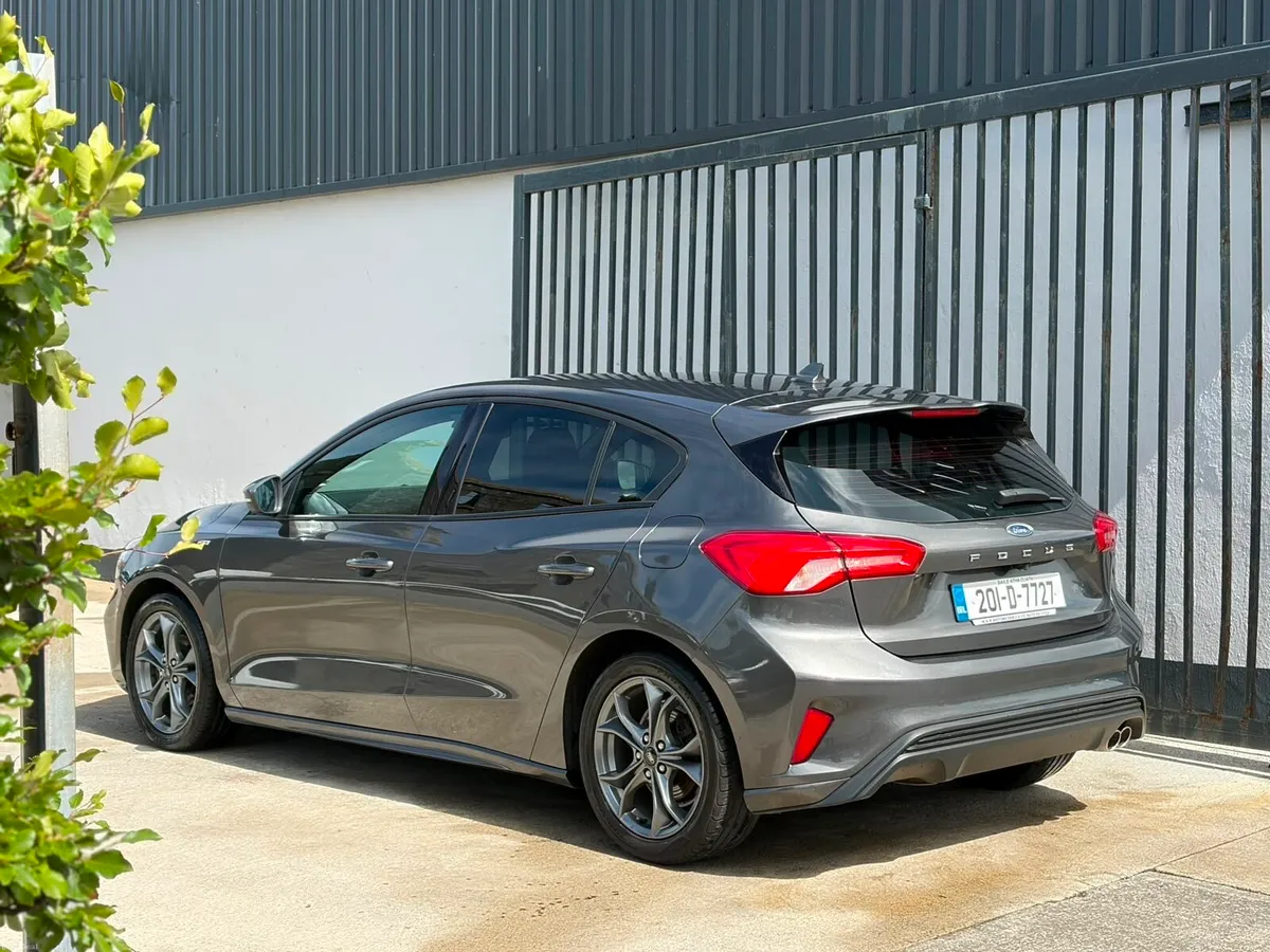 Ford Focus 2020 ST Line - Image 3