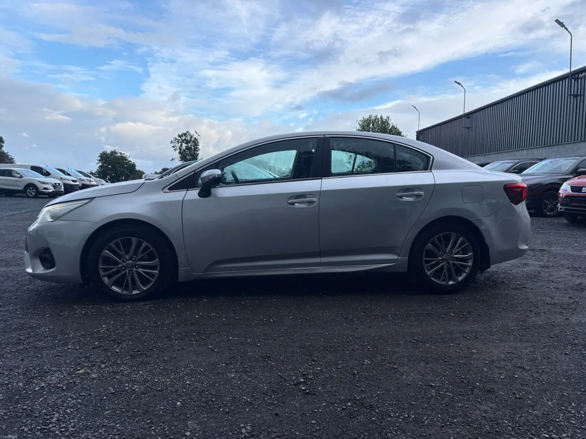 Toyota Avensis - Image 1