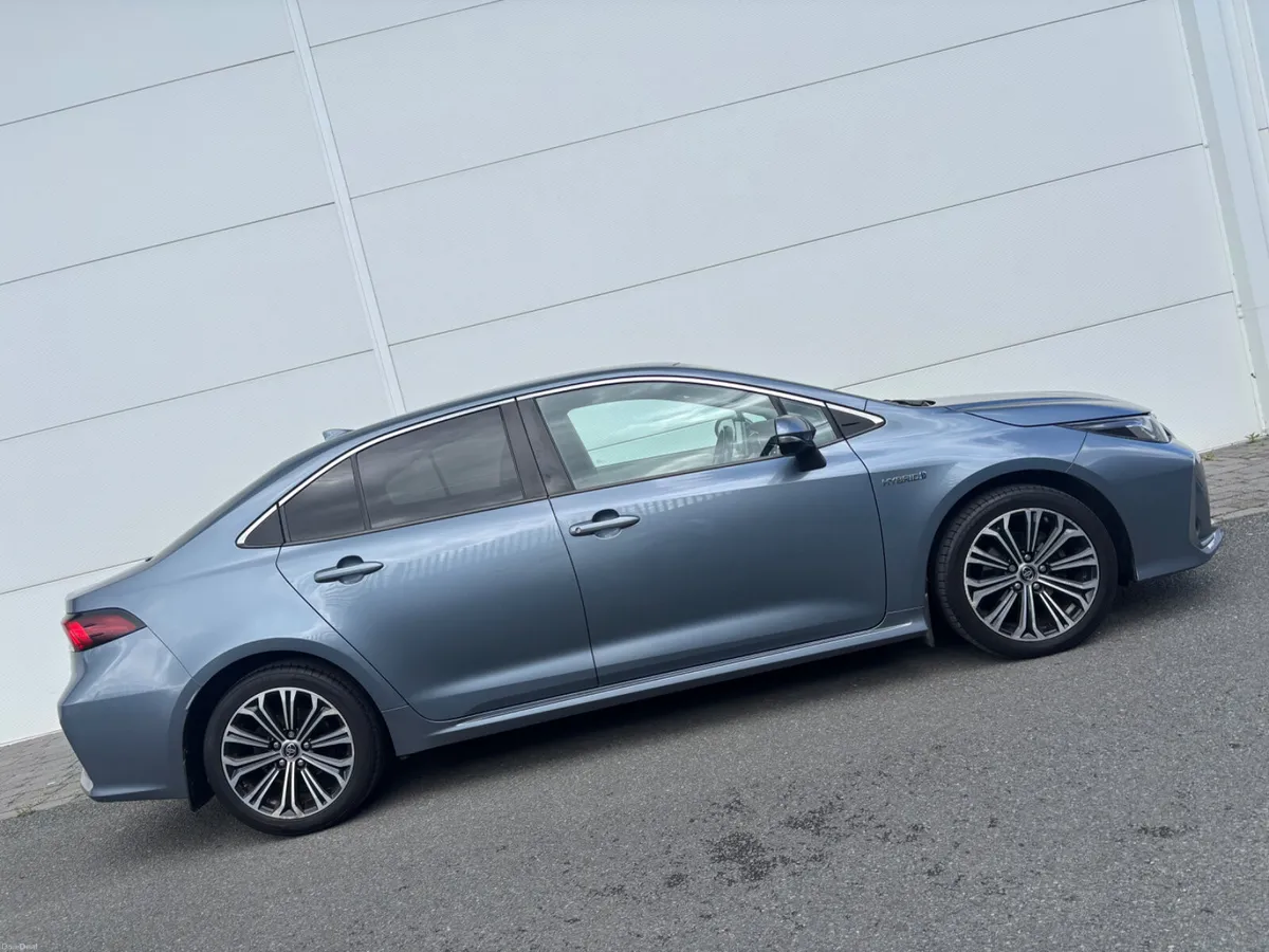 2020  TOYOTA COROLLA HYBRID A/T FSH - Image 4