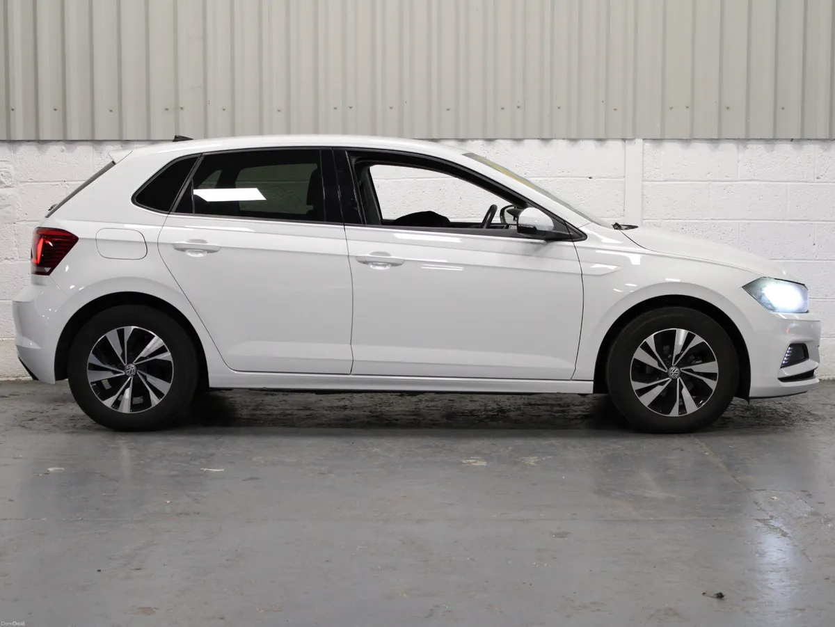 2019 Volkswagen Polo - Image 5