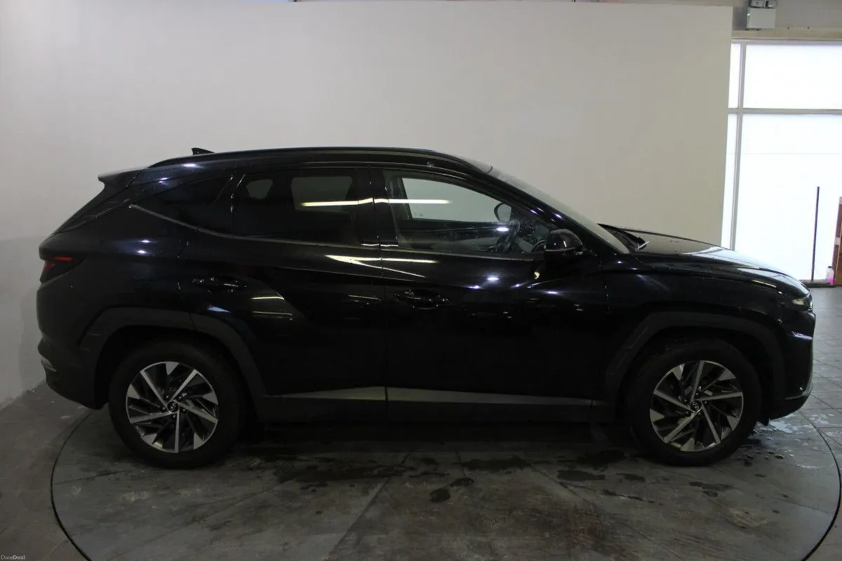 Hyundai Tucson 2WD Executive - TENDER 6 - Image 3