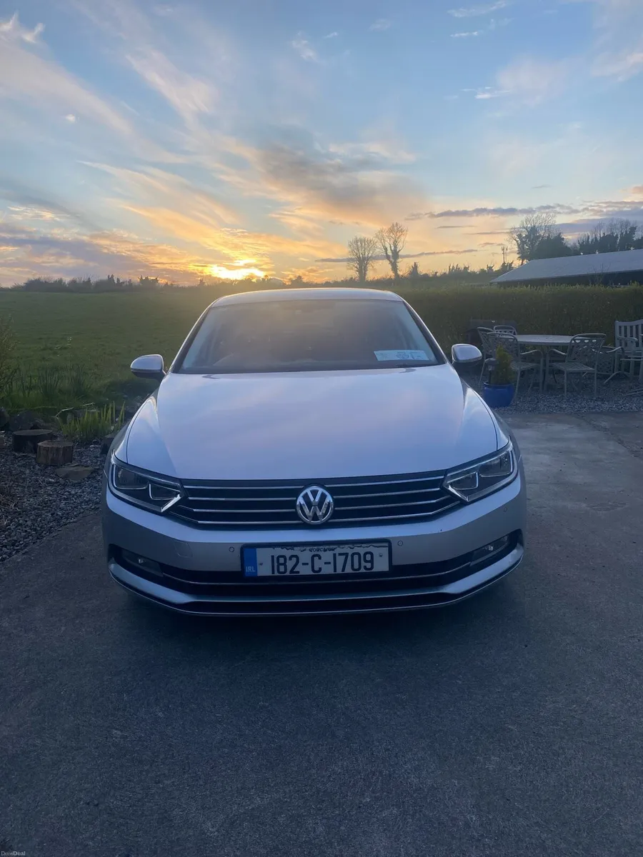 2018 Volkswagen Passat 2.0 Automatic - Image 3