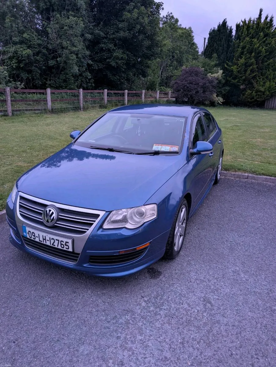 Volkswagen Passat Rline 2009 - Image 2