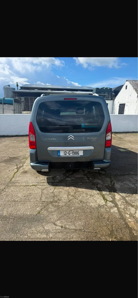 Wheelchair Accessible Car - Image 2