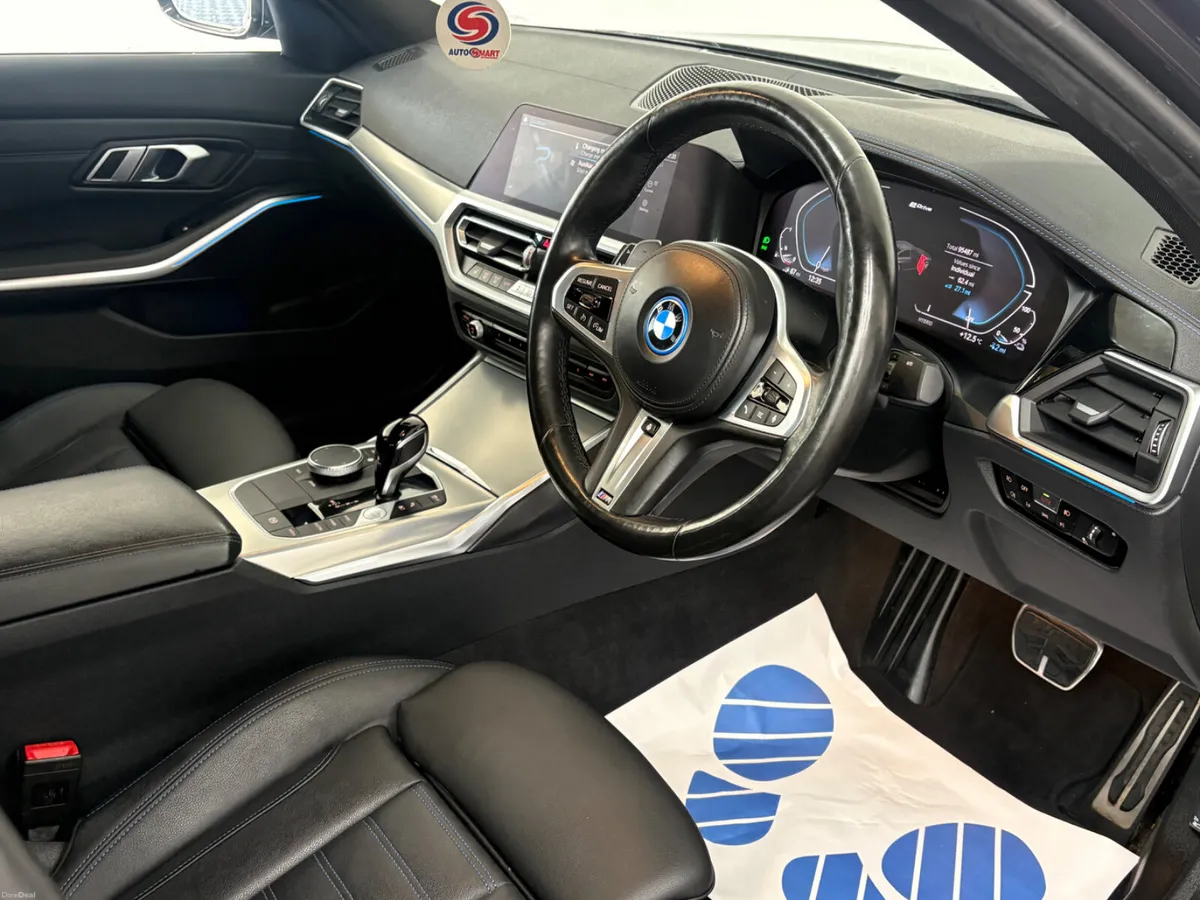 BMW 330e M Sport M Performance Kit 2022 - Image 3