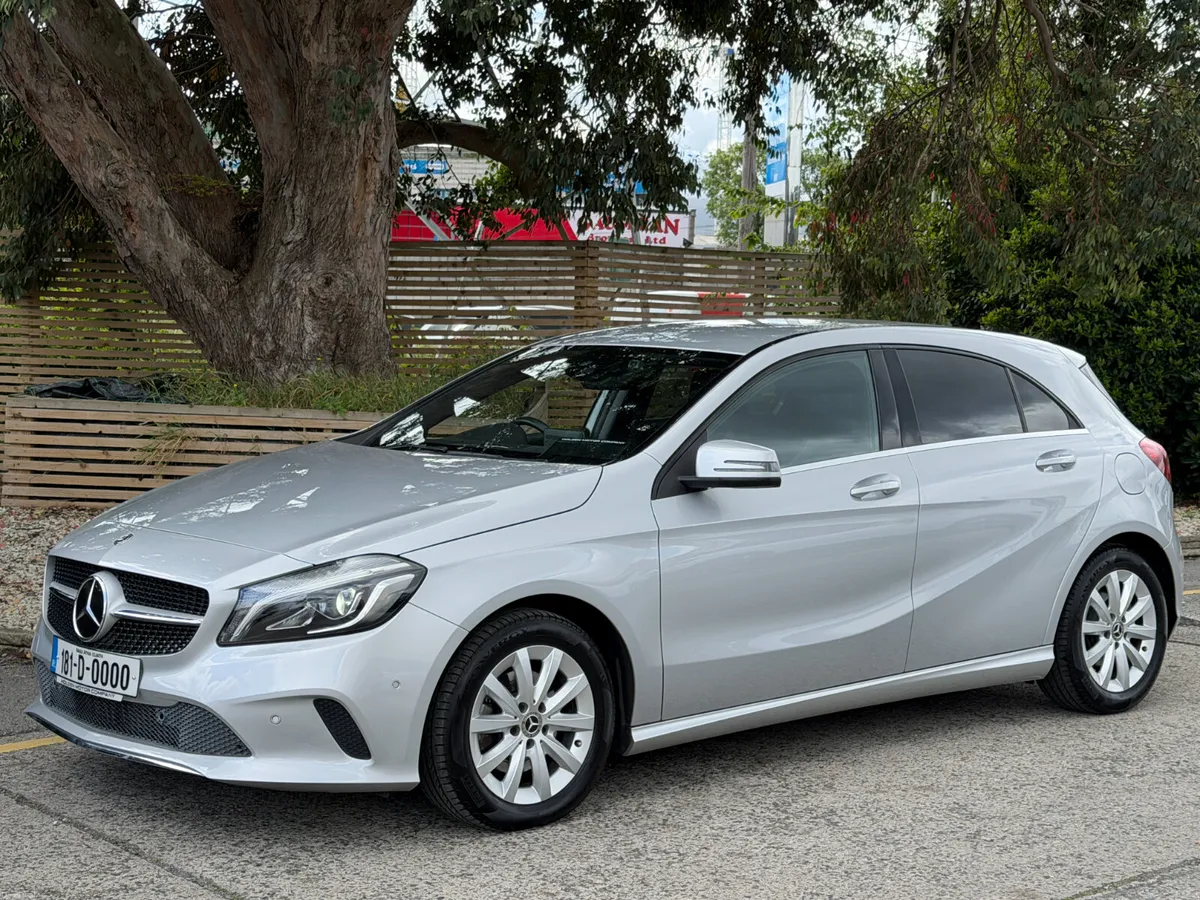 2018 Mercedes-Benz A180. REAR CAMERA.APPLE CARPLAY - Image 3