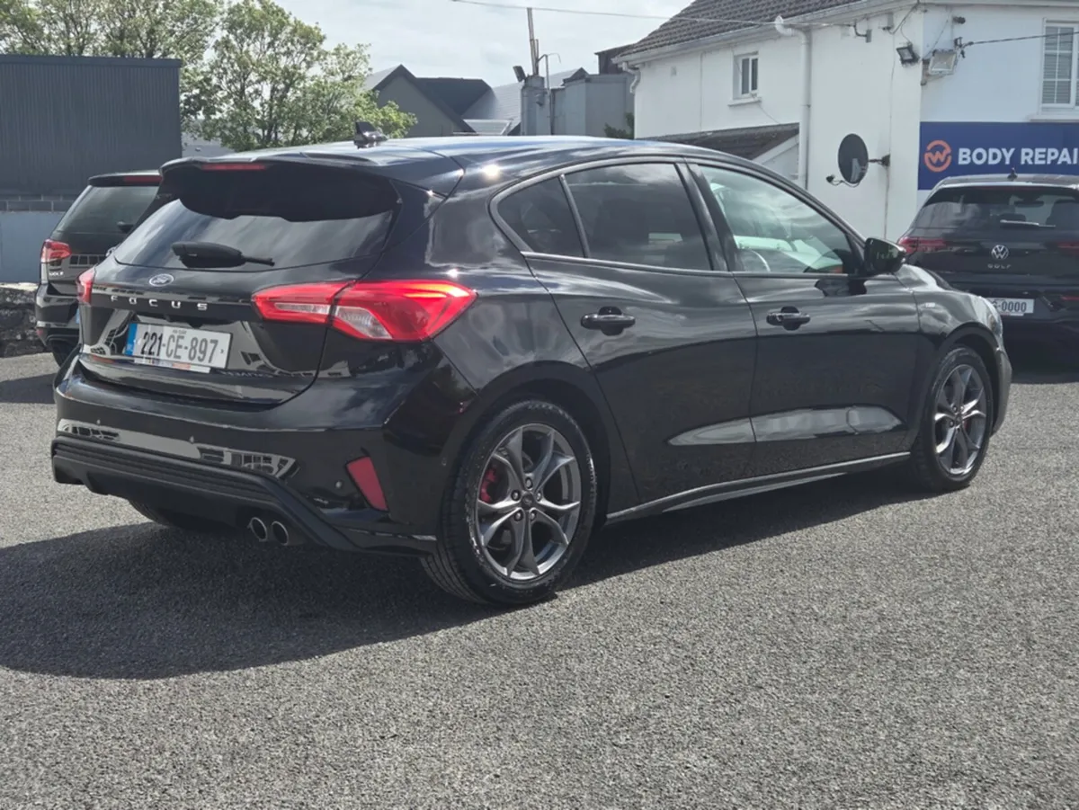 Ford Focus ST-LINE EDITION 5DR 1.5 TD 120 M6 - Image 4