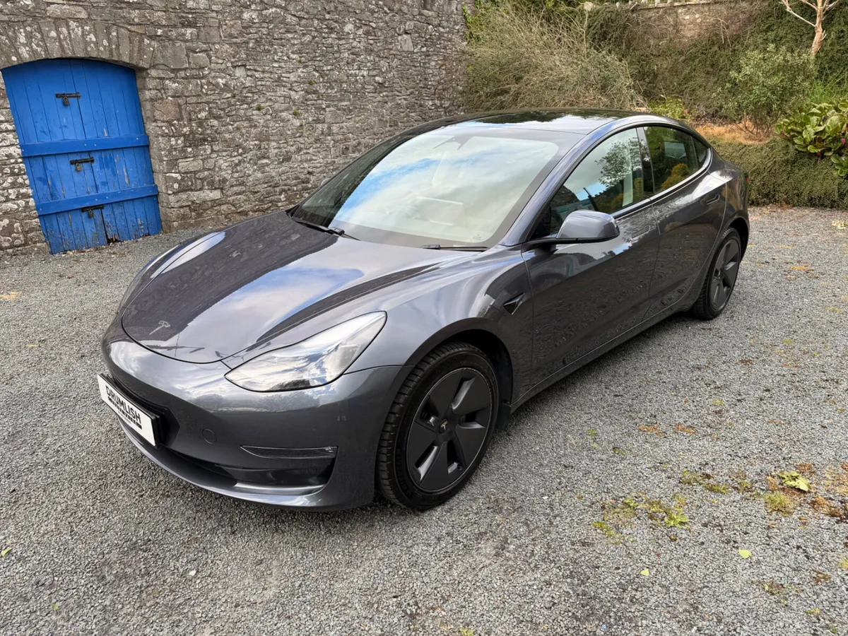 2023 Tesla Model 3 AWD Long Range Dual Motor - Image 4