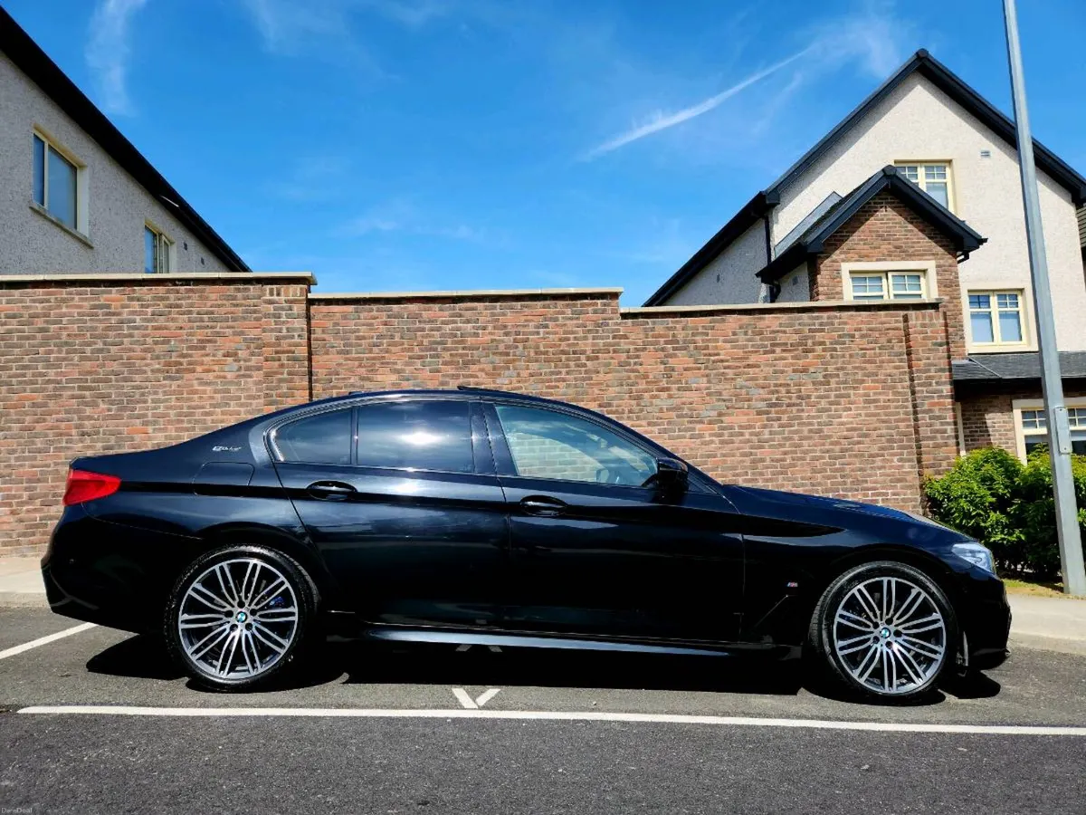 BMW 530e Msport Full BMW Service History + Sunroof - Image 1