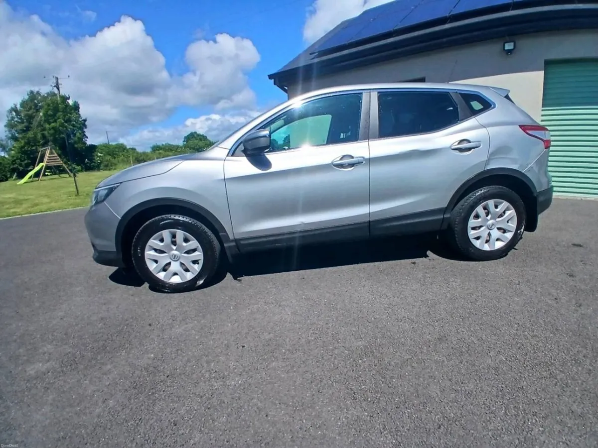 Nissan Qashqai only 266,000kms NCT 5/27 - Image 3