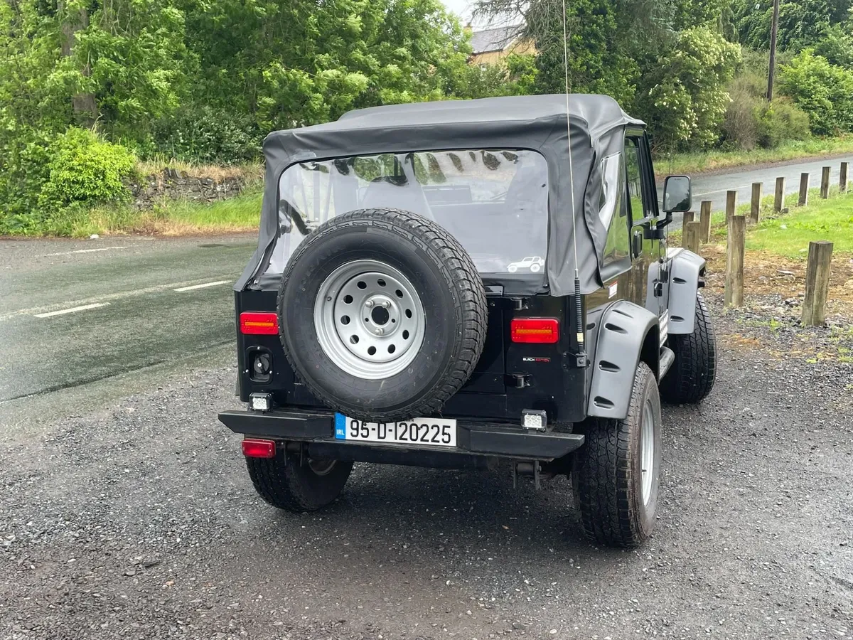 Jeep Wrangler 1995 YJ 4.0 (Classic Car Tax €56) - Image 3