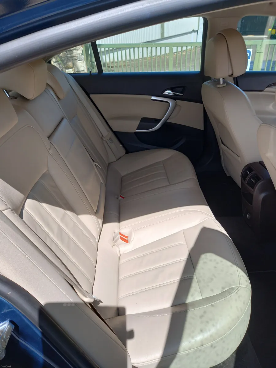 2012 Opel Insignia 2L Diesel - Image 2