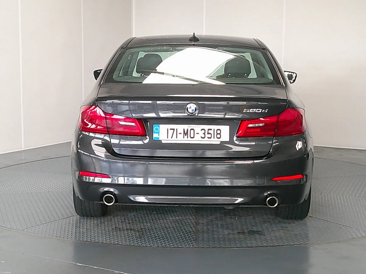 BMW 5-Series 2017 - Image 6