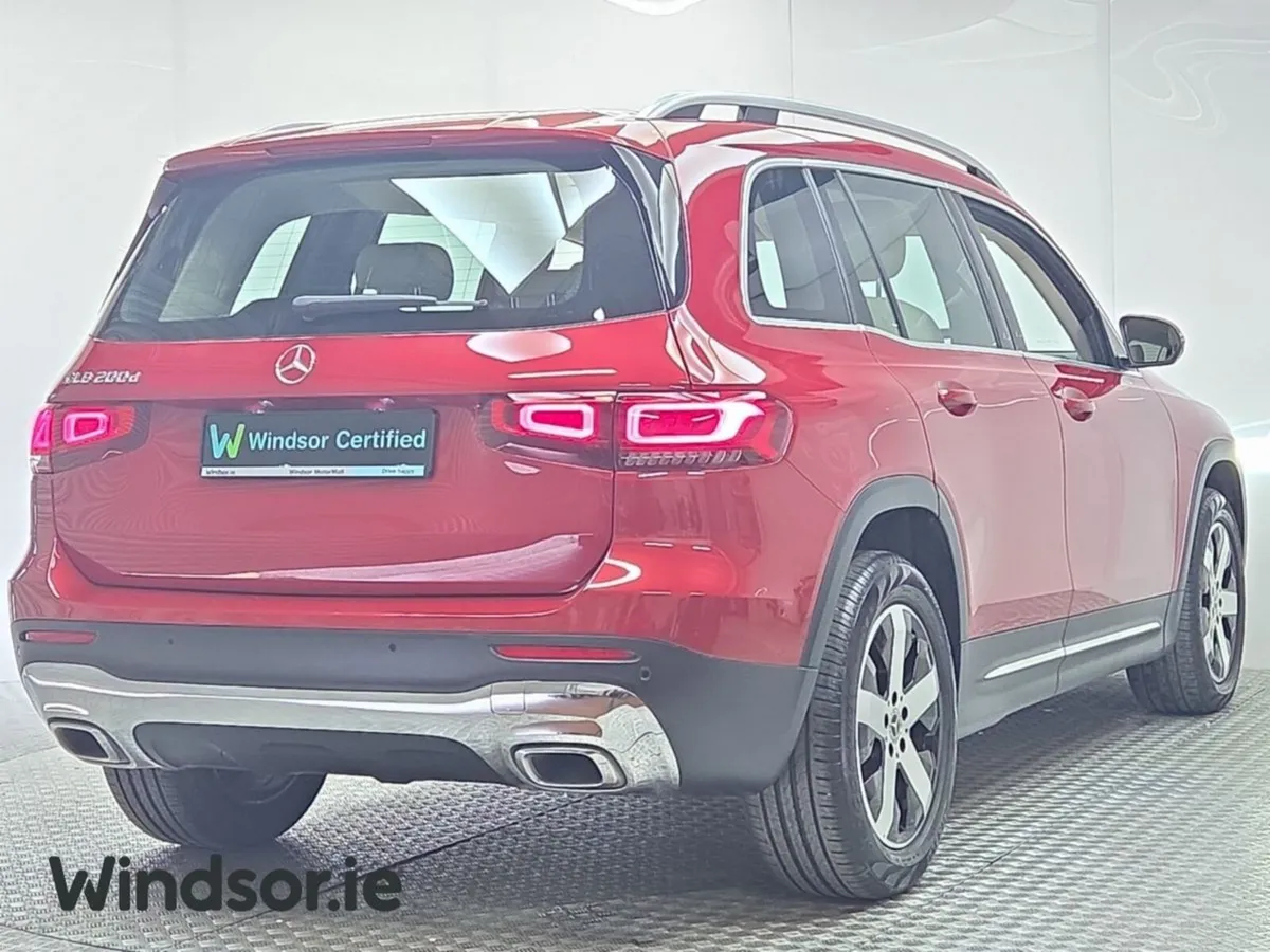 Mercedes-Benz GLB 200D Progressive Auto - Image 3