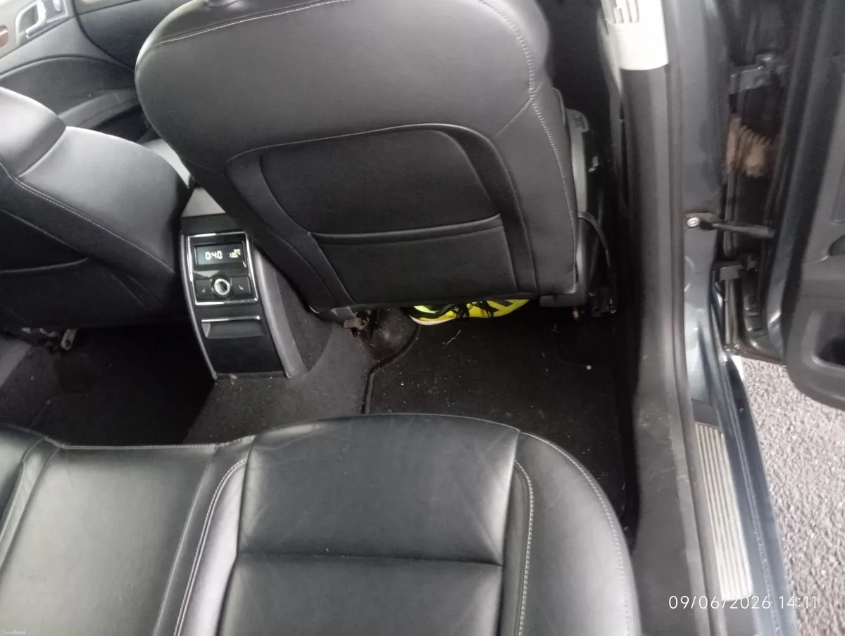 Skoda Superb 2014 - Image 2