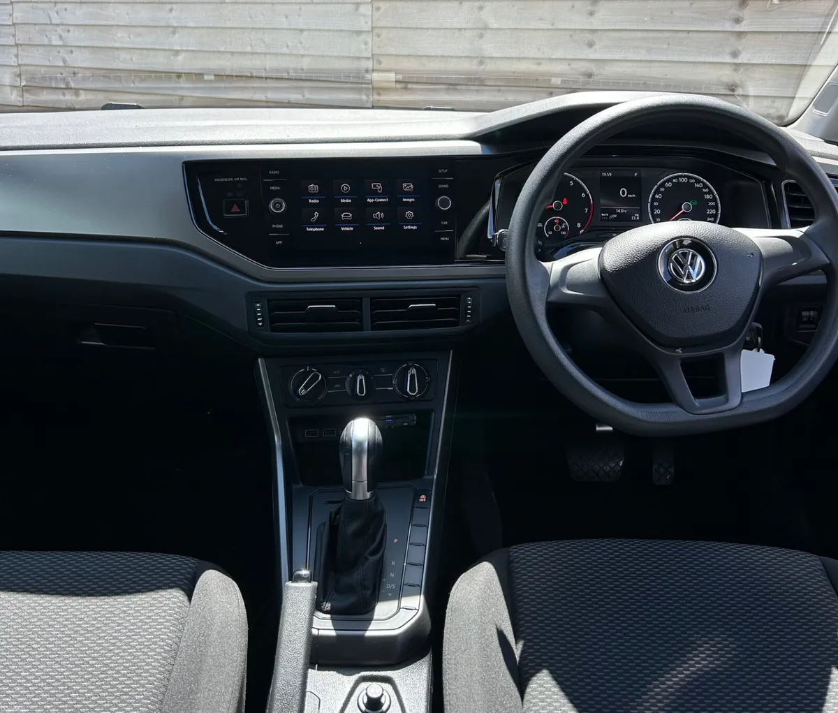 2019 VW POLO, 1.0TSI Auto - Image 6