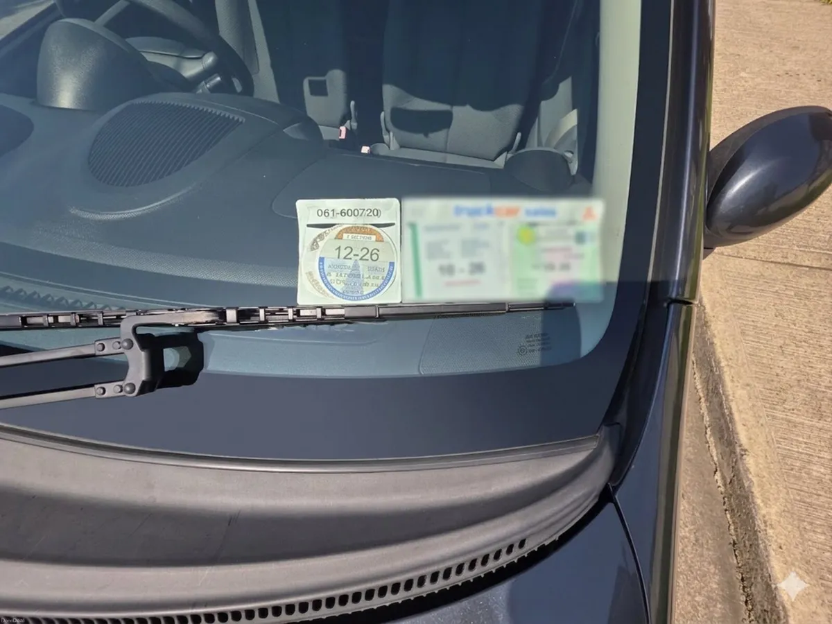 Car - Image 3