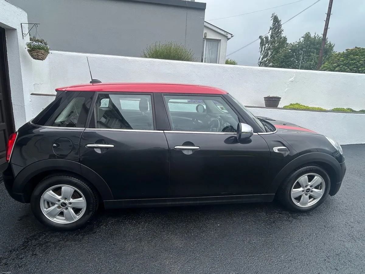 Mini One - Image 2