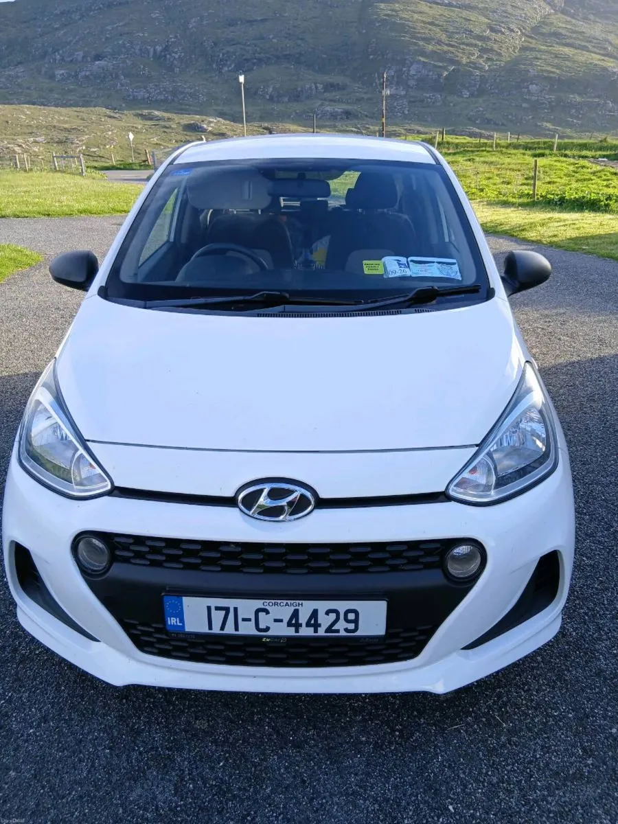 Hyundai i10 Classic 4 door 2017. Low mileage 49k - Image 1