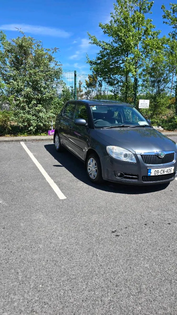 car - Image 2