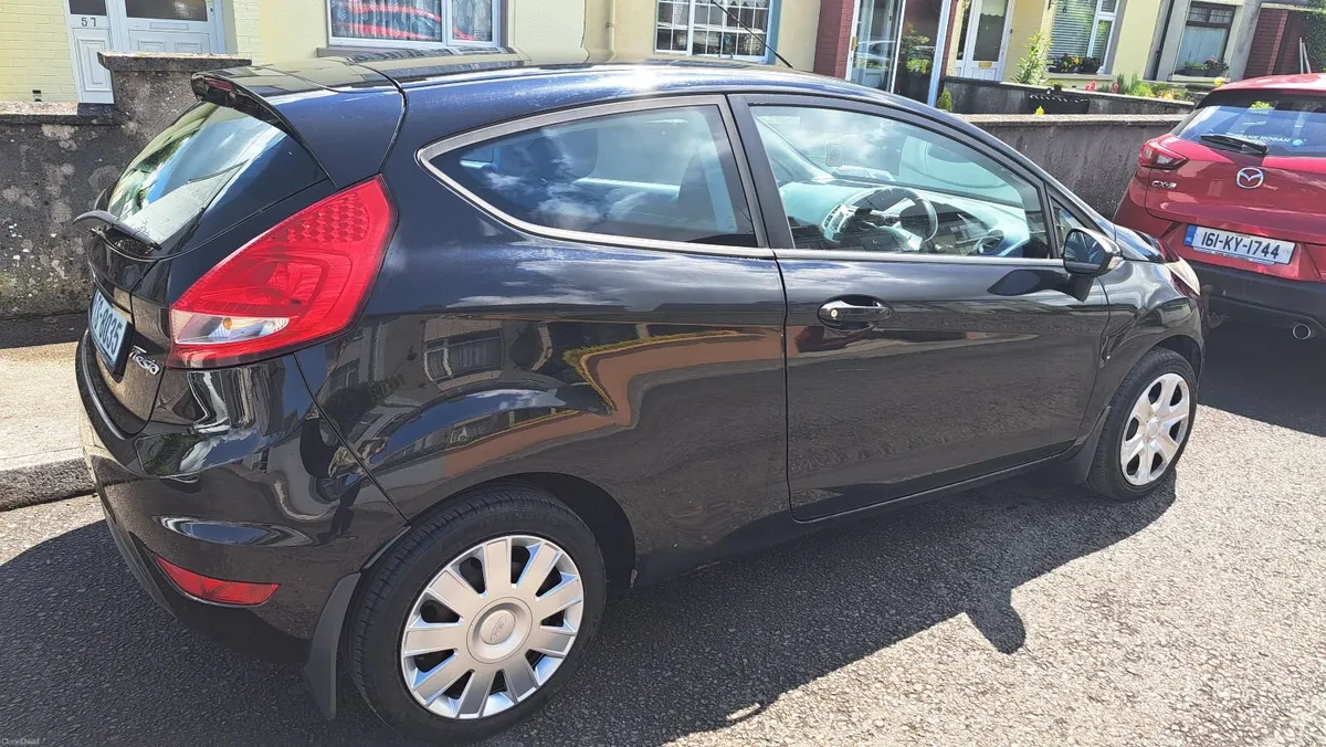 Ford Fiesta 2009 - Image 4