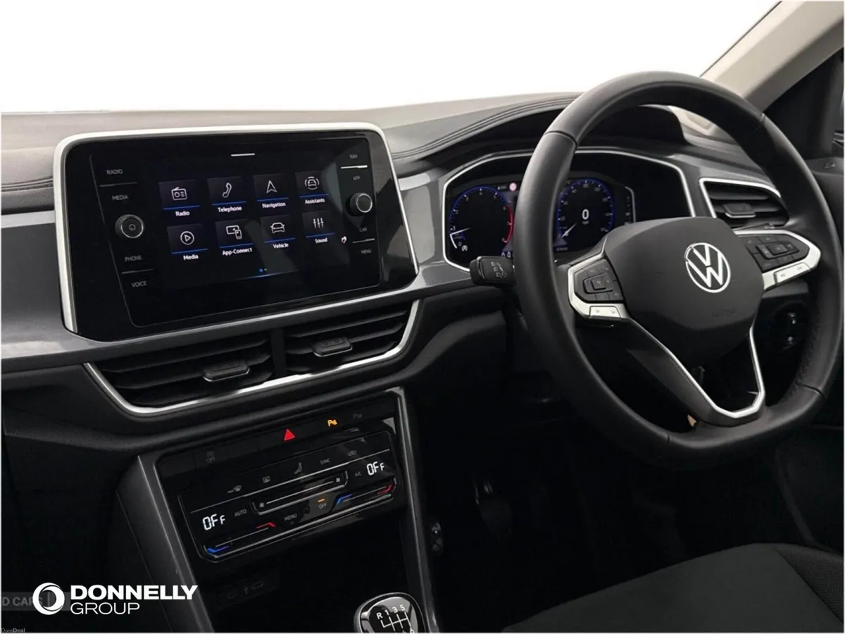 Volkswagen T-roc Hatchback Style - Image 2