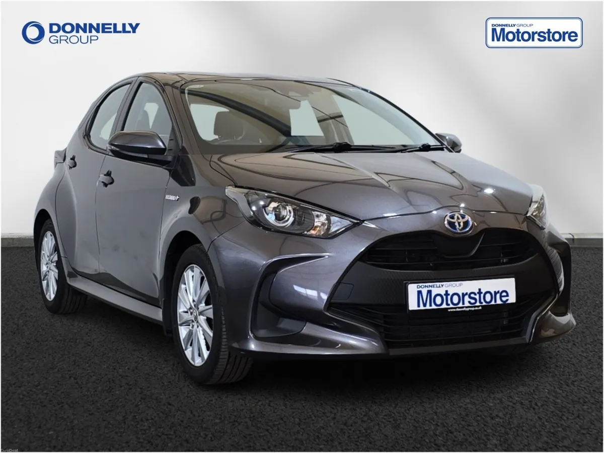 Toyota Yaris Hatchback Icon - Image 1