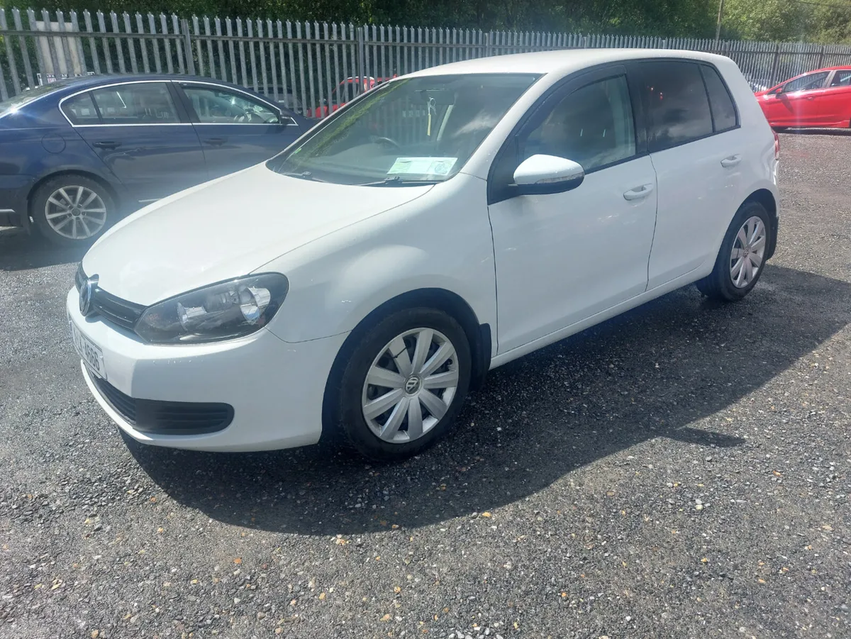 Volkswagen Golf 2011 - Image 3