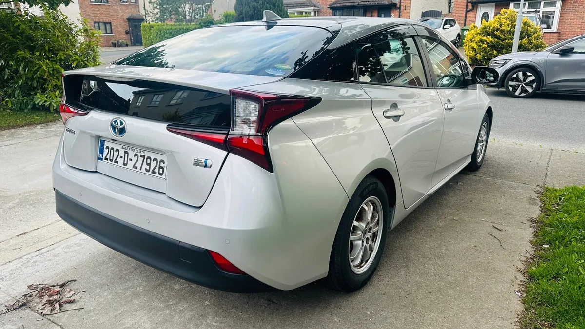 Toyota Prius 2020 - Image 3