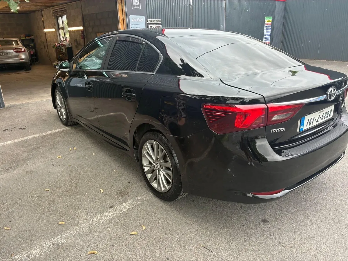 Toyota Avensis 2016 - Image 2