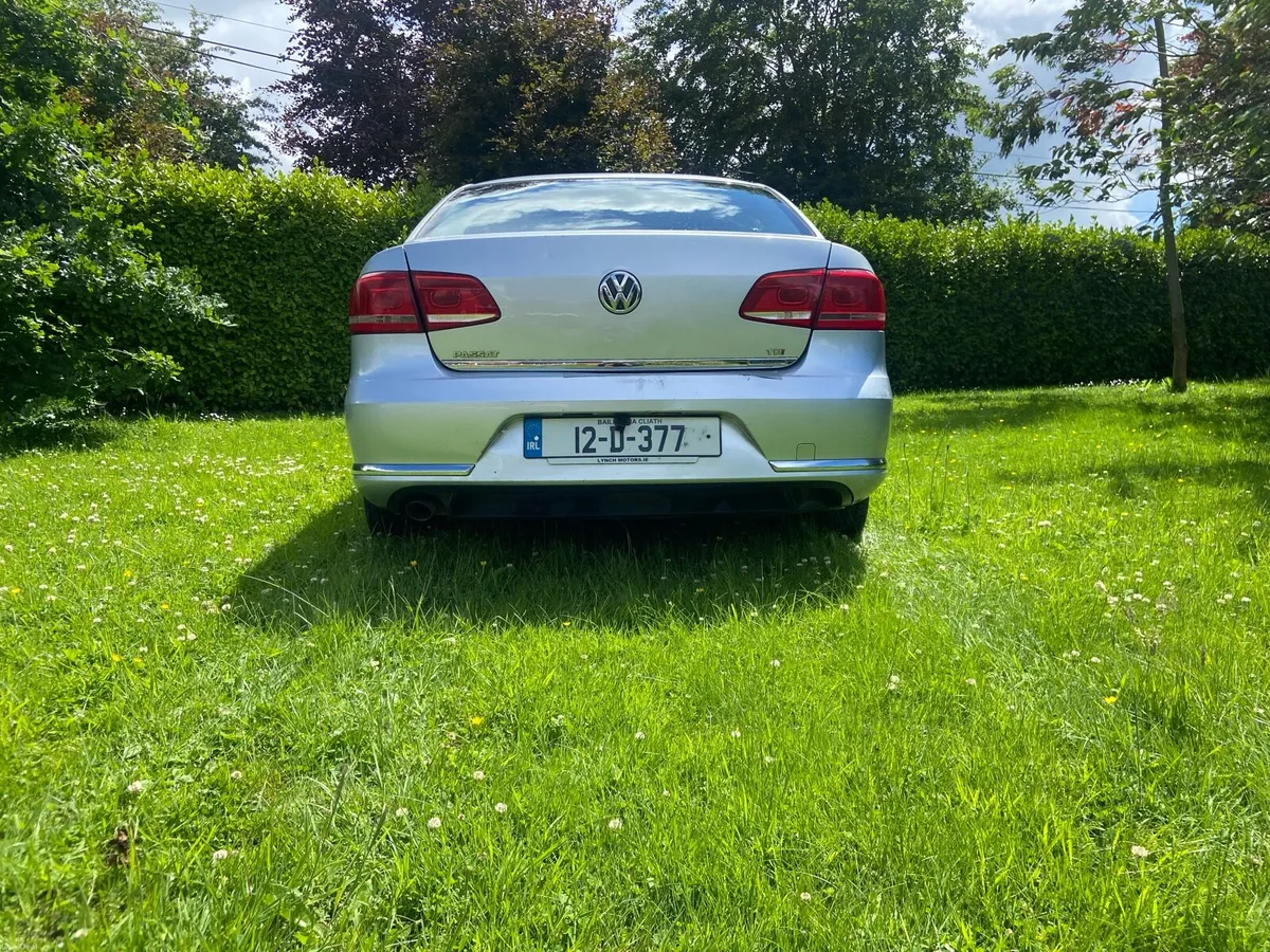Car - Image 6