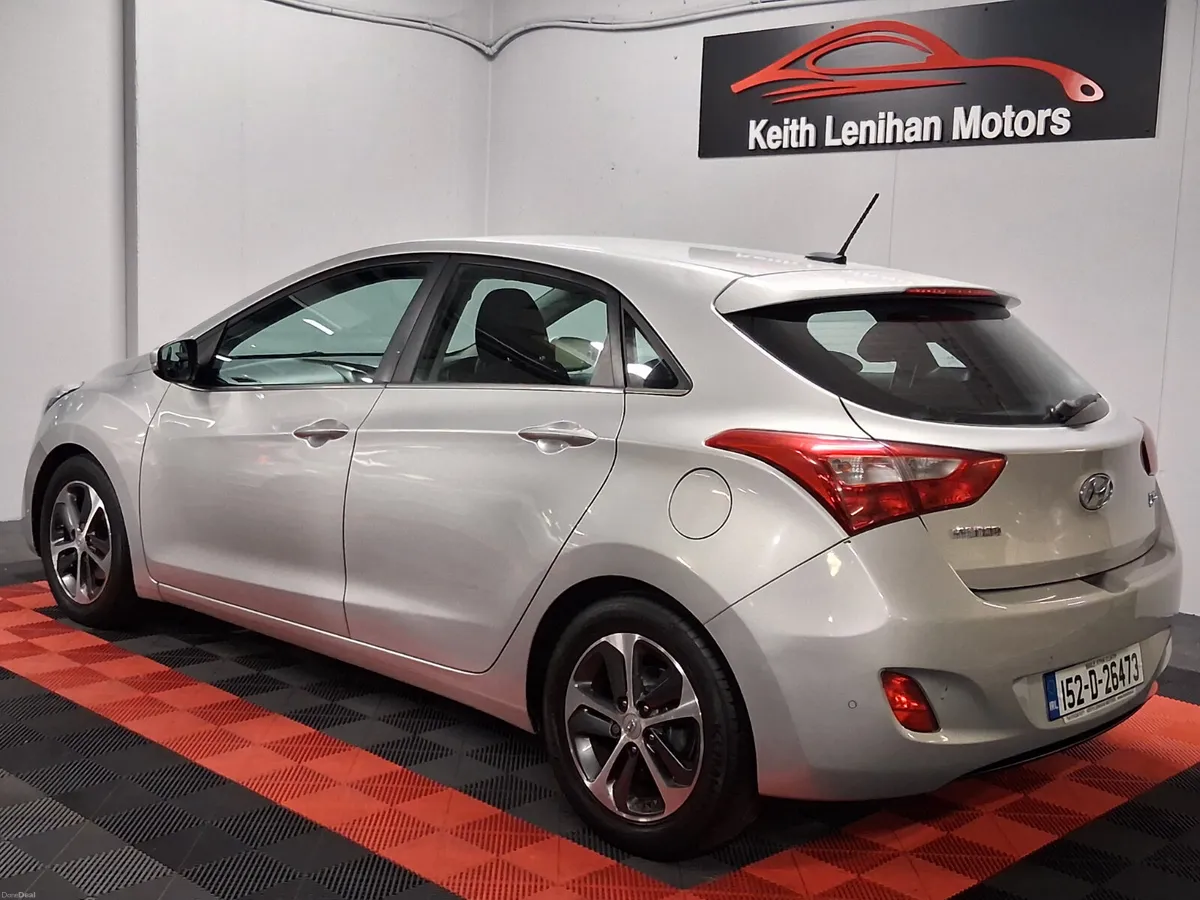 2015 Hyundai i30 **FINANCE AVAILABLE** - Image 3