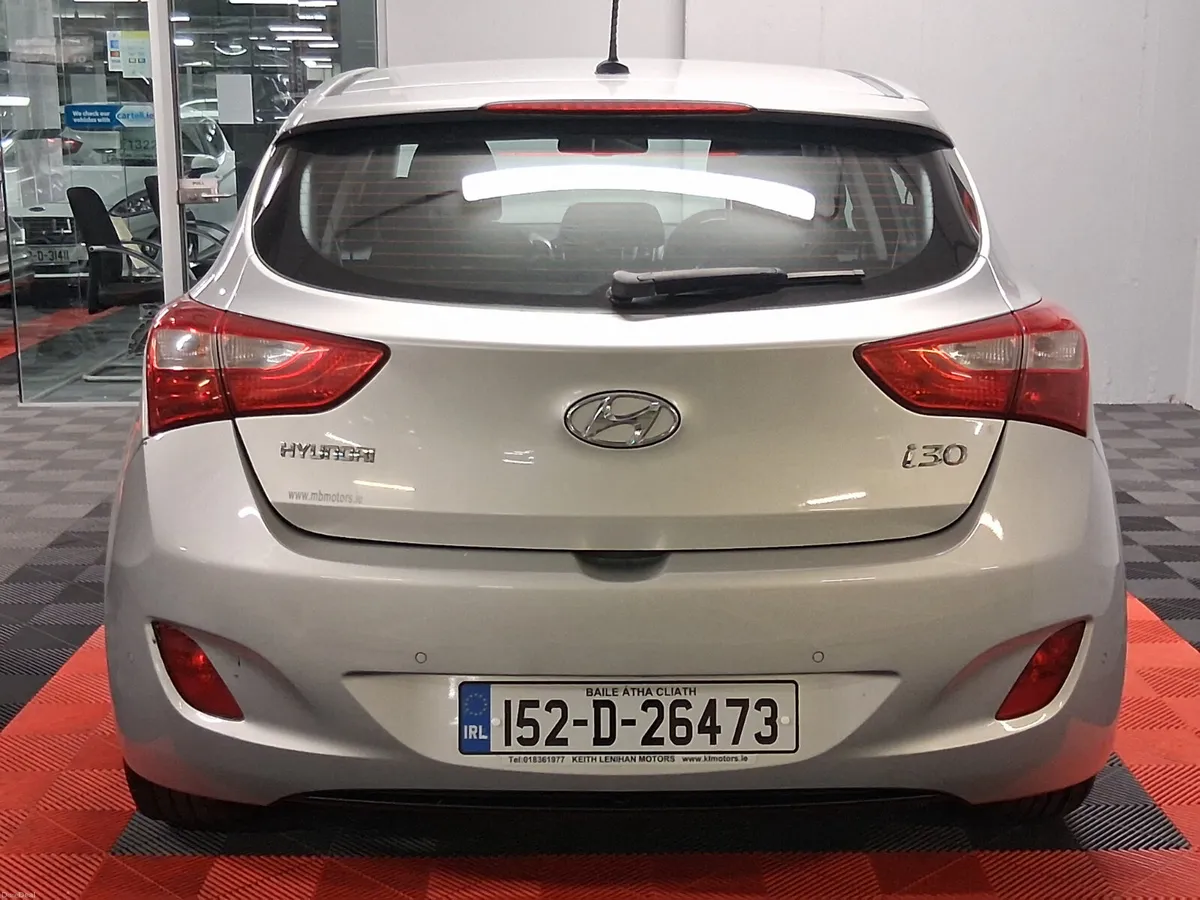 2015 Hyundai i30 **FINANCE AVAILABLE** - Image 4