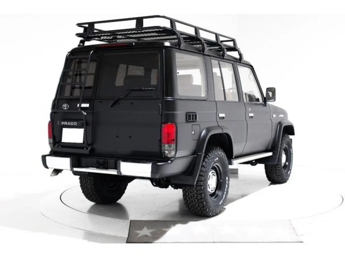 Toyota Landcruiser 3.0 Diesel 8 Seats Auto - Image 4