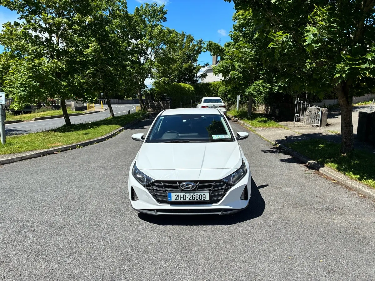 Hyundai i20 | 1.2L petrol | Excellent condition - Image 2