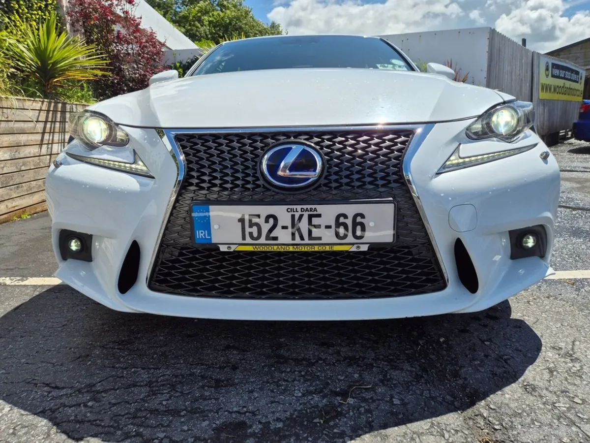 Lexus IS 2.5 HYBRID / F-SPORT / TOP SPEC / LOW MIL - Image 4