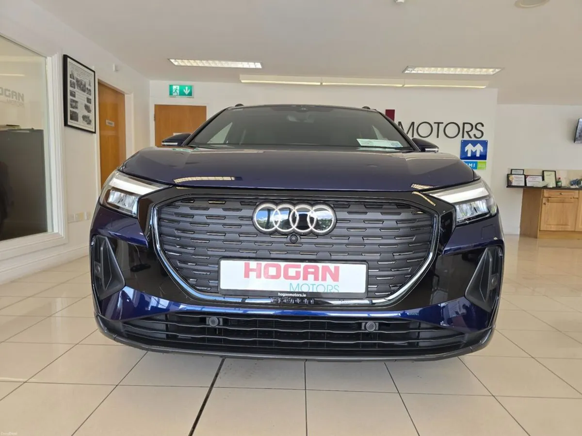 Audi Q4 40 E-tron S Line Black Edition 4DR Auto - Image 2