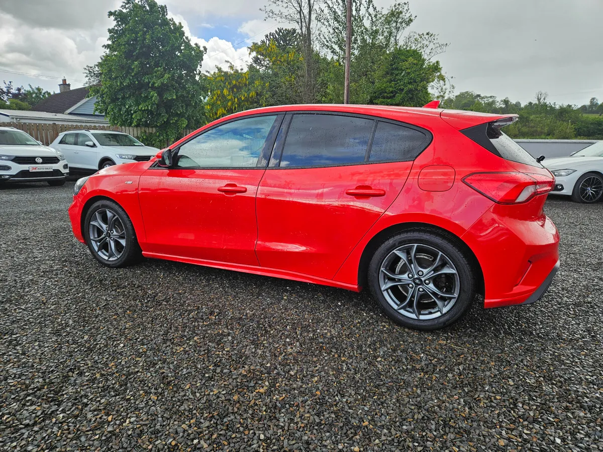 Ford Focus 2018 - Image 5