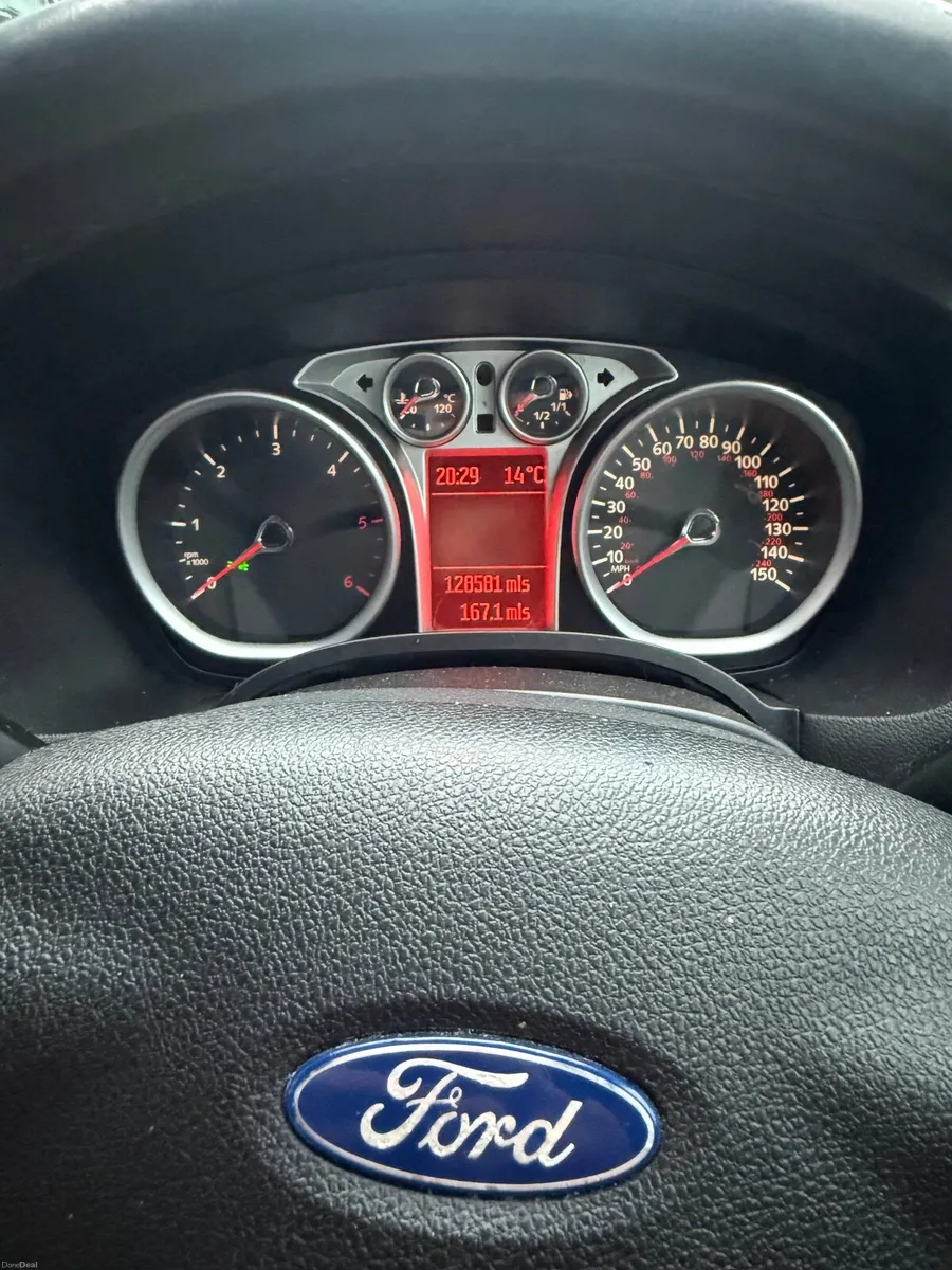 Ford Focus 2011 - Image 3
